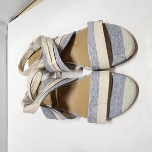 New Naturalizer blue cream wrap flat sandals 10 M